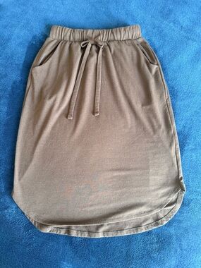 Zenana Outfitters Taupe Drawstring High-Low Skirt